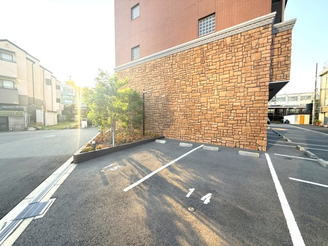 【駐車場】プレジオ十三