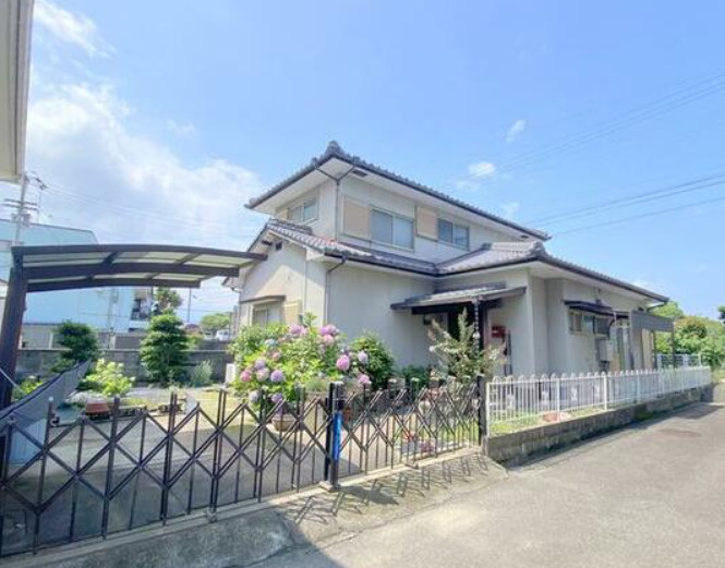 東雲町3丁目　中古住宅の外観