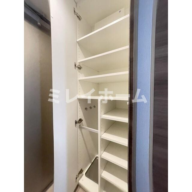 コンフォリアリヴ品川西大井の内装