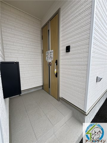 大久保町松陰　戸建ての玄関