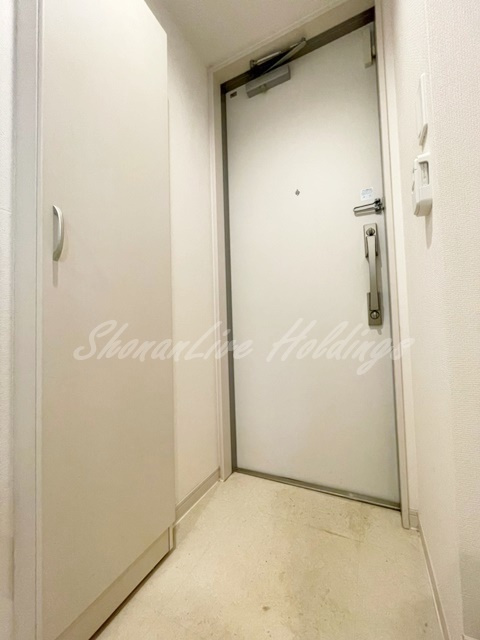大和市深見台１丁目の賃貸マンションの玄関|お履き物が多い方にもおすすめ♪