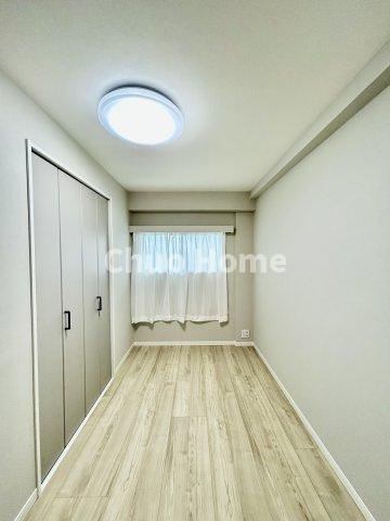 関屋ステーションハイツの子供部屋|【子供部屋】お子様を持つ家庭の約6割が「家族や子どものため」に購入を希望。入学後の転校を避け、広い空間でのびのび育てたいなどの親心が、家探しのきっかけになっているようです。
