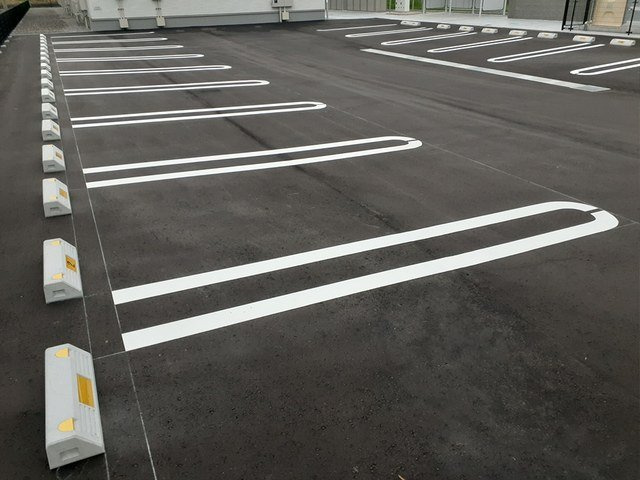 メルヴェーユ　Ⅱの駐車場