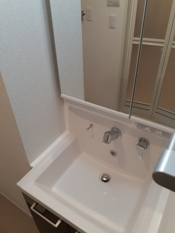 【洗面所】 | ＬＩＮＯ | 忙しい朝には欠かせない洗面所です