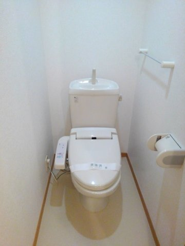 【トイレ】 | サニー扇屋Ａ | 落ち着いた色調のトイレです