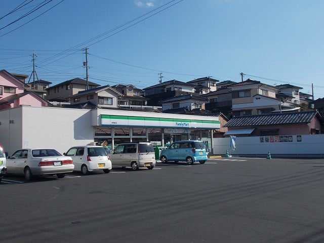 【周辺】 | エアリーヒルズ　Ｋ | ファミリーマート塩浜店まで1100m