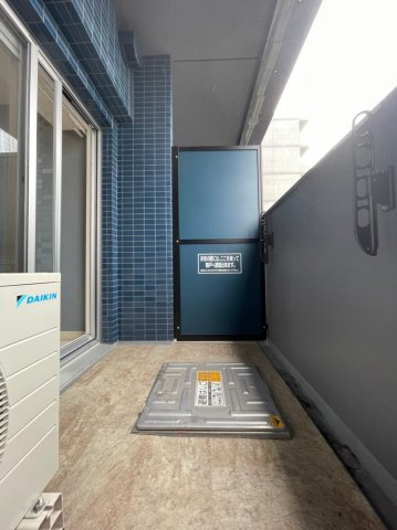 エステムコート名古屋グロース　名古屋市賃貸　仲介手数料無料のバルコニー