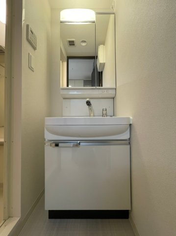 エステムコート名古屋グロース　名古屋市賃貸　仲介手数料無料の洗面所