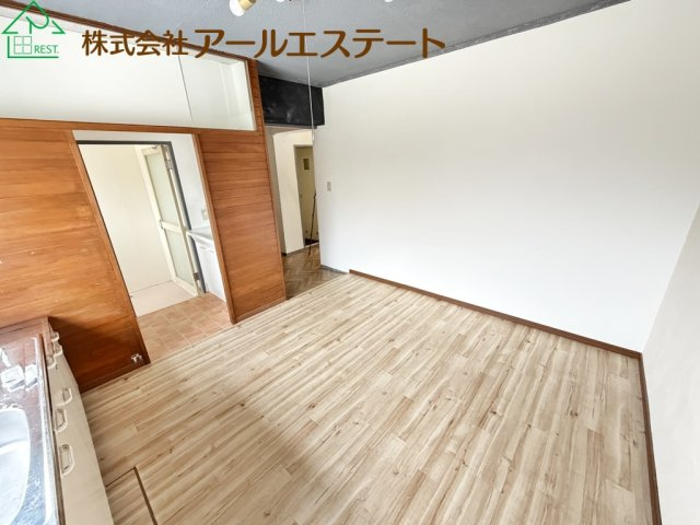 野口マンション　　中古マンションの洋室