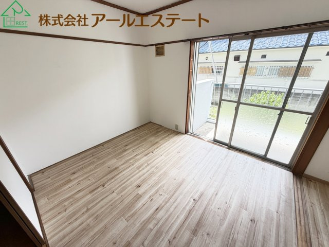 野口マンション　　中古マンションの洋室