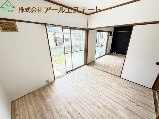 野口マンション　　中古マンションの洋室