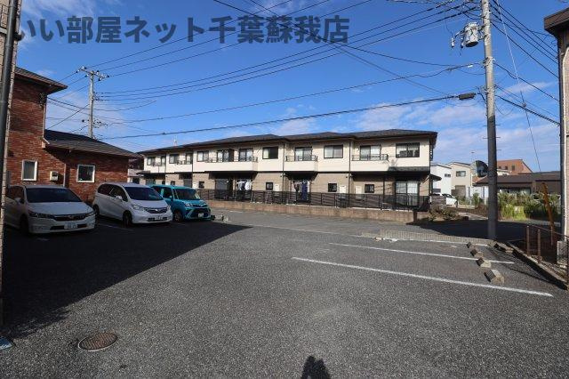 グレイスタウン蘇我Aの駐車場|カースペースがあります