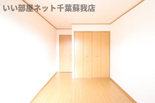 グレイスタウン蘇我Aの洋室|落ち着いた色調の洋室です