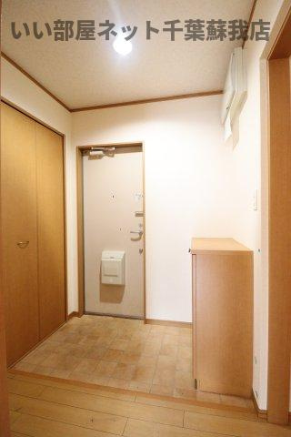 グレイスタウン蘇我Aの玄関|シンプルで使いやすい玄関です