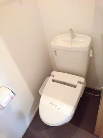 【トイレ】 | メロウ　ヴィラ | コンパクトで使いやすいトイレです