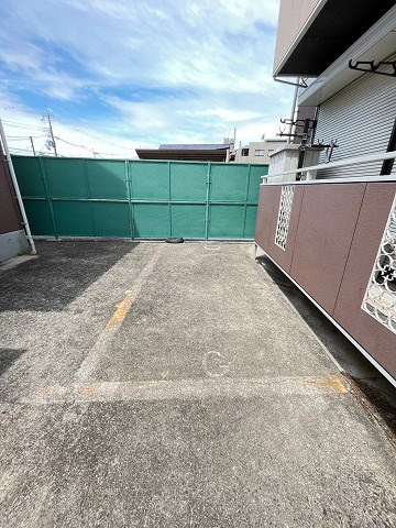 セジュール日野Ⅱの駐車場
