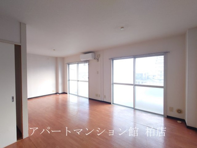 【居間・リビング】 | デイズ・ガーデン  | ※別号室参考写真です ※現況優先