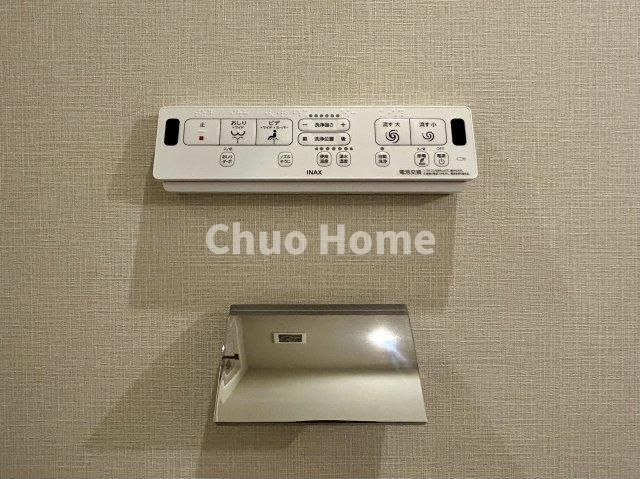 クリオ三ノ輪壱番館の内装|【ウォシュレット】清潔に使いたいお手洗いには最適な設備です。もちろんウォームレットも標準装備です。