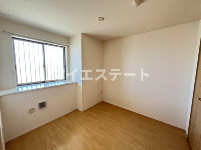 【寝室】 | グラン・リュミエール | 別部屋写真使用