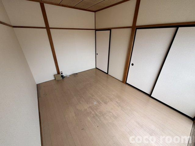 アネックス高柳の洋室