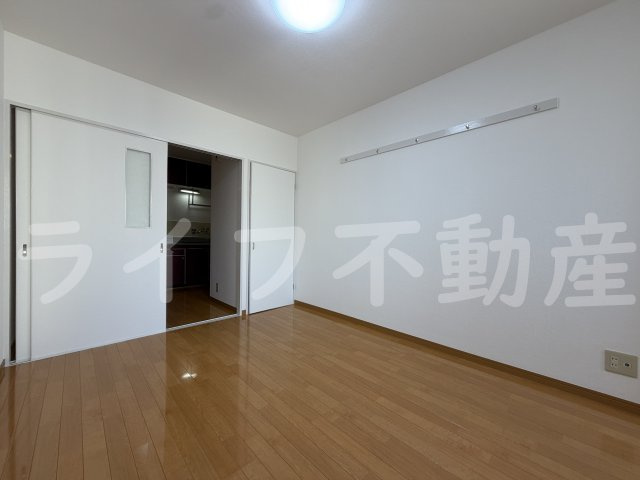 大宝 小阪本町ロイヤルハイツの居間・リビング