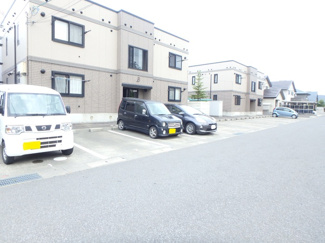 【駐車場】 | ルグランウィル　B