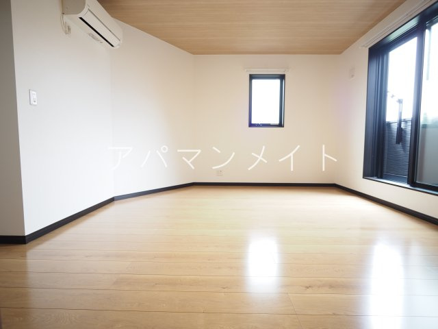 【居間・リビング】 | 広ーいお部屋です！