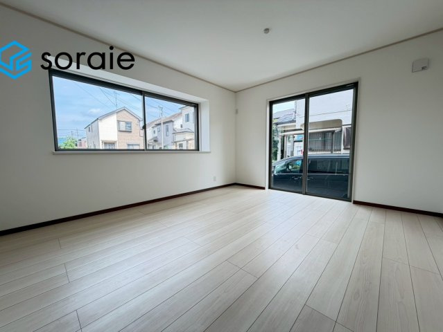 所沢市北中３丁目　新築戸建の居間・リビング|7/14撮影