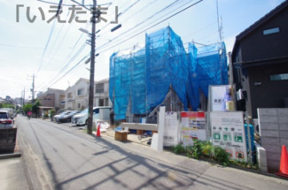 【前面道路含む現地写真】 | 【仲介手数料無料！！】多摩市一ノ宮4丁目　新築戸建て（全1棟）1号棟　8099万円