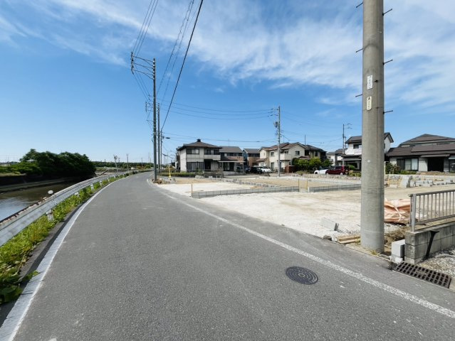東海市養父町八王子60-2『仲介手数料無料』新築一戸建て・建売の前面道路含む現地写真