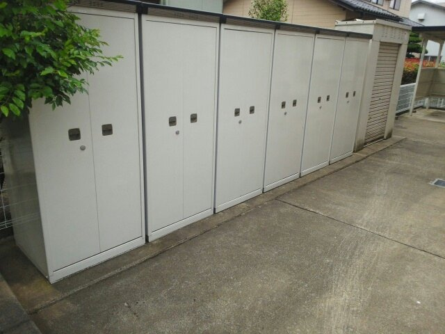 ＥＳＳＥＸ　ＣＯＵＲＴの設備