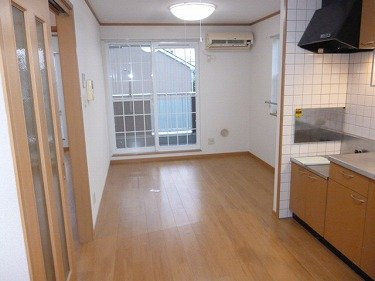 ＥＳＳＥＸ　ＣＯＵＲＴの居間・リビング