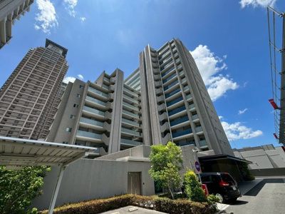 【外観】 | シャルマンフジ堺シティフロント | 現地見学当日から承っております♪現地周辺の環境や、駅までの道のりなど周辺環境も合わせてご確認いただき、ぜひご検討ください！