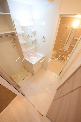 【設備】 | D-house | 洗濯機置場＆脱衣スペース