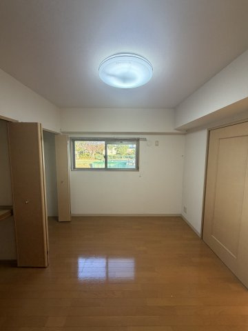 シンシア東山台の居間・リビング