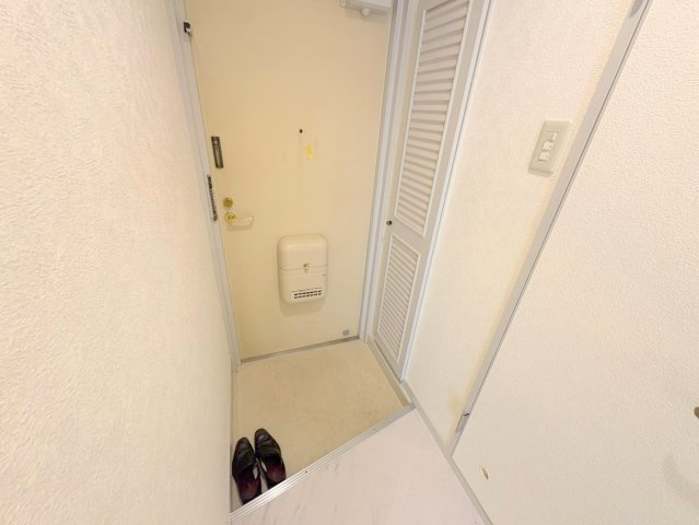 ヴィラミナミ1の玄関|ゆったりとした玄関です