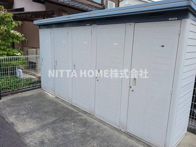 アルメールＣのその他共用部分|外部トランクも完備しています＊