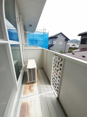 ジュネスのバルコニー