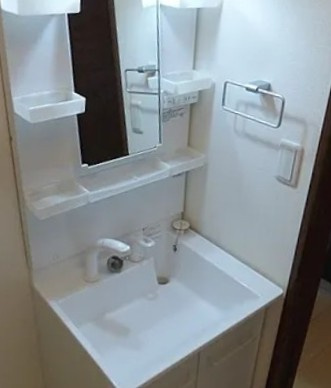 ル　シェール青木A棟 Aの洗面所