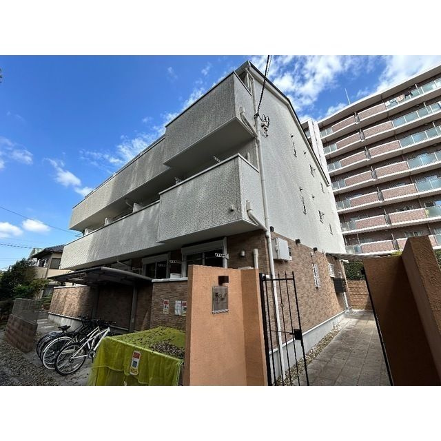 Ｏｗｌ　東川口のエントランス