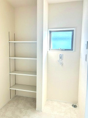 リーブルガーデン丸亀市川西町南１号棟の脱衣所