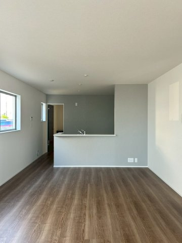 リーブルガーデン丸亀市川西町南１号棟の居間・リビング