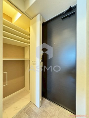 【玄関】 | ドゥーエ立売堀 | 同マンション別部屋、参考写真