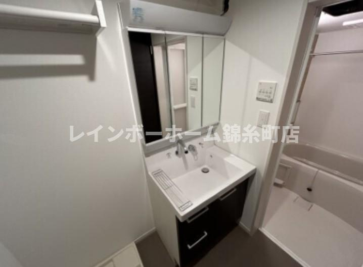 シエーナ松波Ⅱの独立洗面台