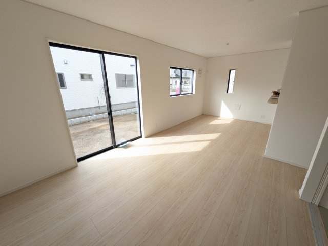 常総市本石下　第12　新築戸建て　5号棟の居間・リビング