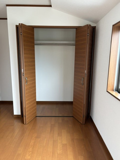 【収納】 | 君影町６丁目　中古戸建 | 大きな収納でお部屋がより広くお使いいただけます。