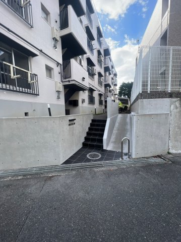 ハコス摂の周辺