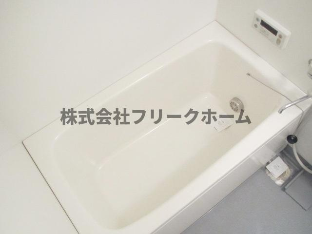 小金井市桜町１丁目の賃貸マンションの浴室