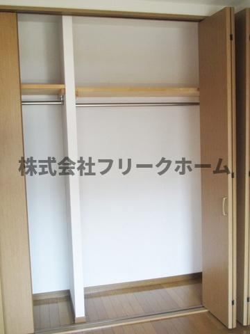 小金井市桜町１丁目の賃貸マンションの収納