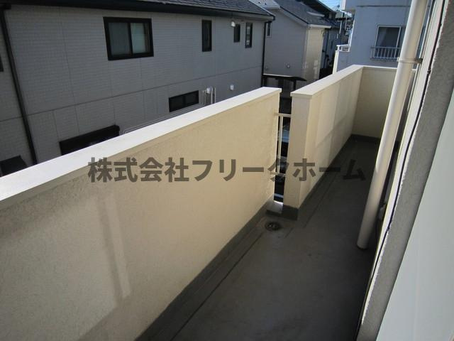小金井市桜町１丁目の賃貸マンションのバルコニー